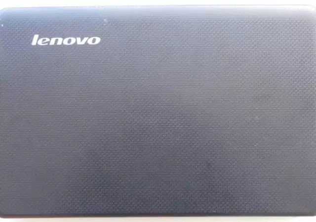 Лаптоп Lenovo G550 На части