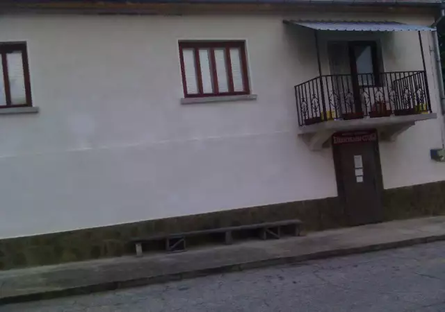4. Снимка на Продавам къща с магазин на центъра в с. Новаково