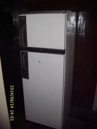 хладилник филипс 100л