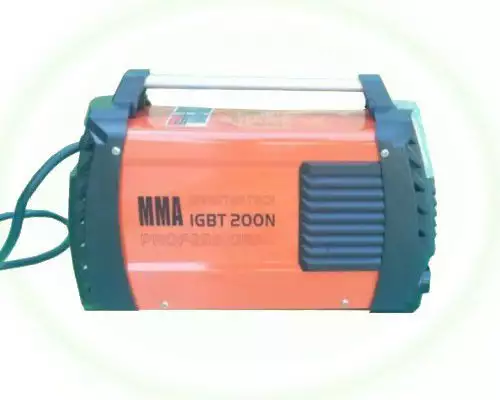 2. Снимка на 200 Ампера - Инверторен Дигитален Електрожен - Мма 200 N