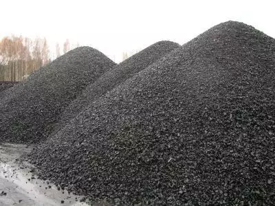 2. Снимка на доставка на висококалорични въглища