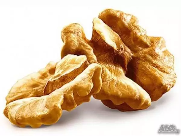 4. Снимка на продавам орехи на черупка и ядка