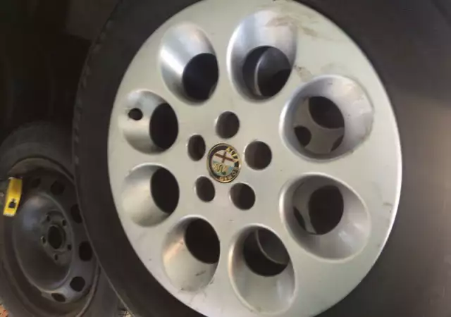 1. Снимка на Алуминиеви джанти за Алфа - 5д с гуми.Замъка Ямбол.Безплатна д
