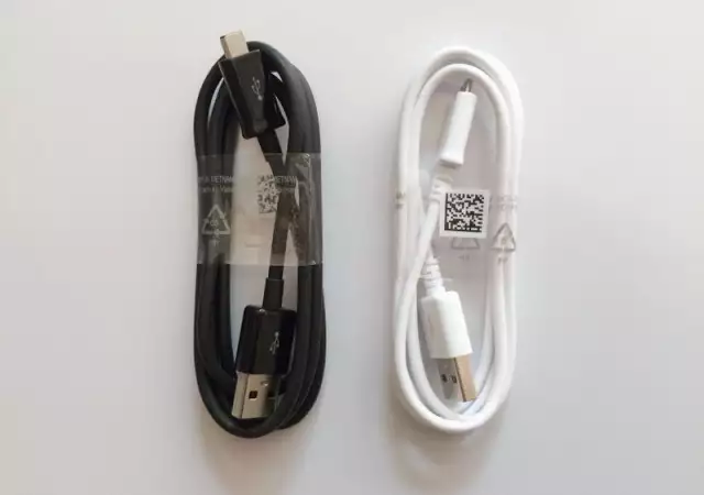 2. Снимка на USB кабел за Samsung E500H Galaxy E5 Dual Sim