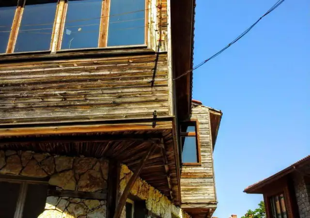 2. Снимка на Прекрасна къща в стария град Созопол