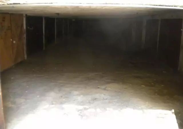 3. Снимка на продавам тухлен - подземен гараж - 19 квадрата в ж.к.Хиподрума.