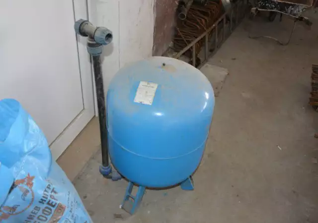 1. Снимка на балон, разширителен съд под налягане