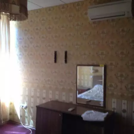 15. Снимка на Дава под наем - Хотел с Бар , на три етажа, в района на Жп г