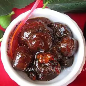 4. Снимка на Домашно сладко от къпини малини черни боровинки вишни др