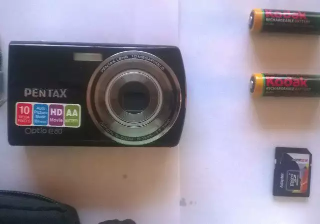 Фотоапарат PENTAX Optio E80