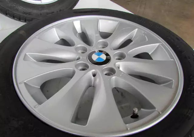 7. Снимка на Зимни гуми 8.2мм DOT3408 и джанти BMW V - Spoke 229 за BMW 1 с