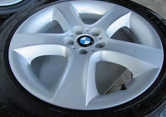 7. Снимка на Зимни гуми 8мм DOT4911 и Оригинални Джанти BMW Style 212