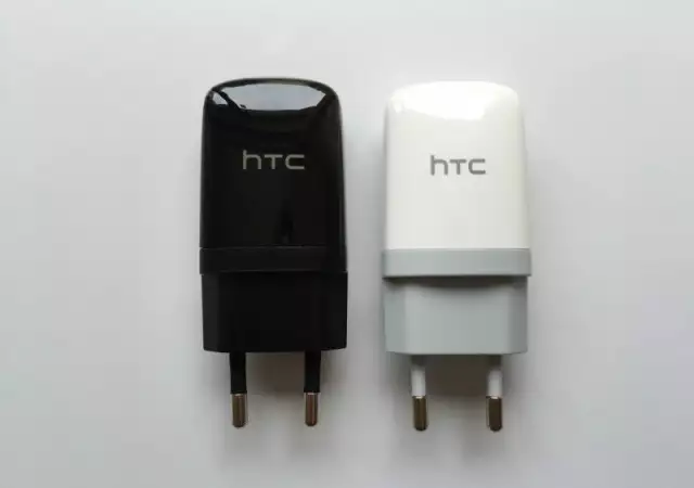 2. Снимка на Зарядно за HTC 220v