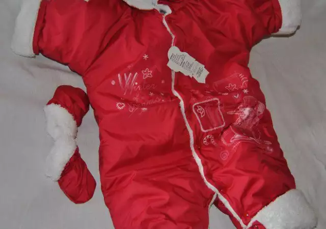 1. Снимка на Зимен космонавт бебе