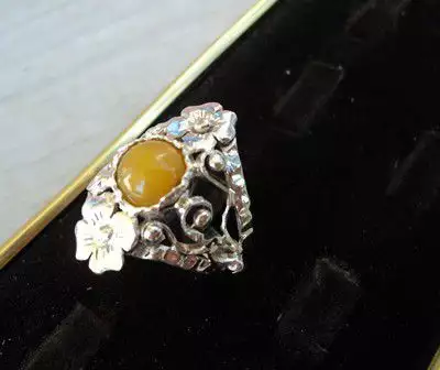 5. Снимка на модел 194 Сребърен пръстен с жълт нефрит Изключително модерн