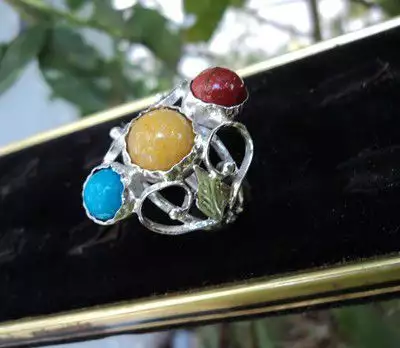 7. Снимка на модел 189 Сребърен пръстен с три камъка син и жълт нефрит и