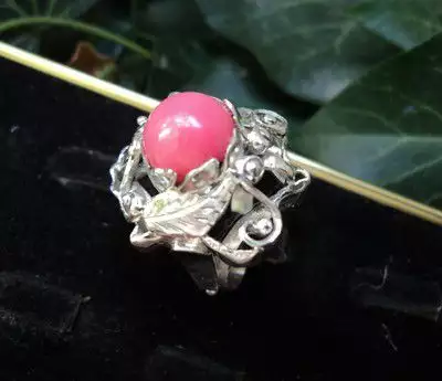 6. Снимка на модел 186 Сребърен пръстен с розов корал Изключително модерн
