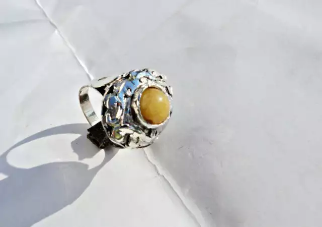 2. Снимка на модел 118 Сребърен пръстен с светло жълт красив нефрит
