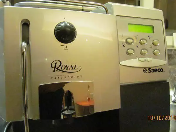 SAECO Royal Digital Plus - кафемашина робот