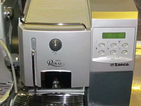 SAECO Royal Digital Plus - кафемашина робот