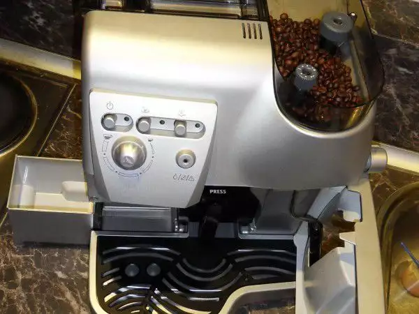 Spidem Trevi - SAECO VIENNA - кафемашина робот пълен автомат