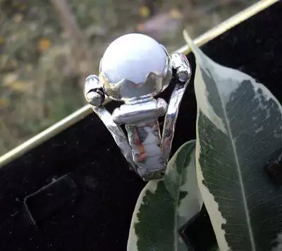 модел 208 Изработен от масивно сребро Дамски пръстен, с ин