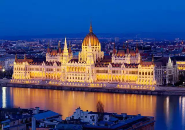 1. Снимка на Предколедна екскурзия Будапеща и Виена 4 дни, 2 нощувки