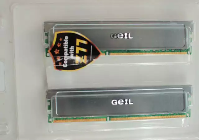 3. Снимка на 4GB RAM памет DDR3 2133MHz за настолен компютър