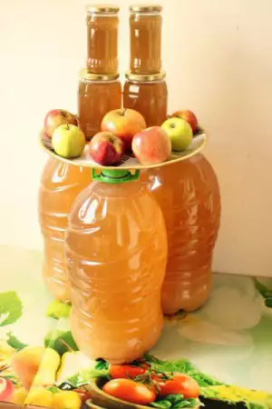 1. Снимка на Предлагам ябълков оцет с билков пчелен мед