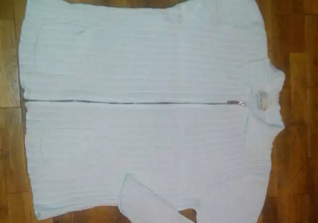 1. Снимка на Мъжка жилетка. блуза