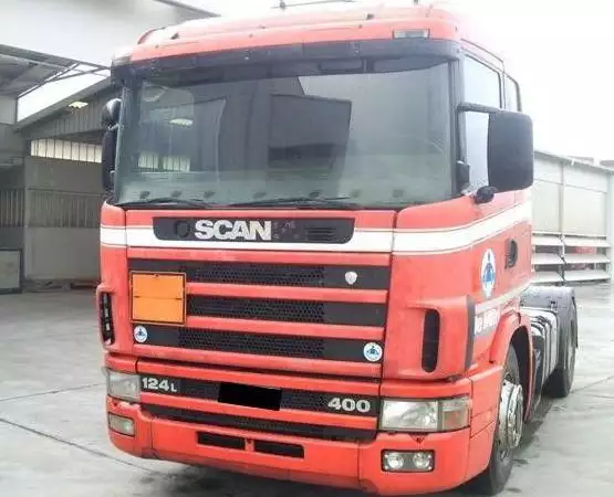 Резервни части за Scania 124.400 влекач