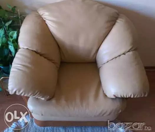 8. Снимка на диван и 2 фотьойла от изкуствена кожа