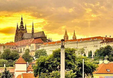 1. Снимка на Абитуриентски бал 2016г - Прага и столиците на Дунава