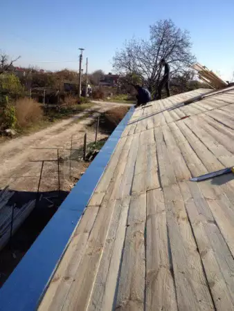 3. Снимка на ремонт на покриви