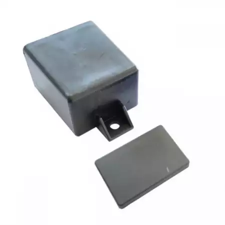 1. Снимка на Малка пластмасова кутийка с едно ухо за електронни изделия
