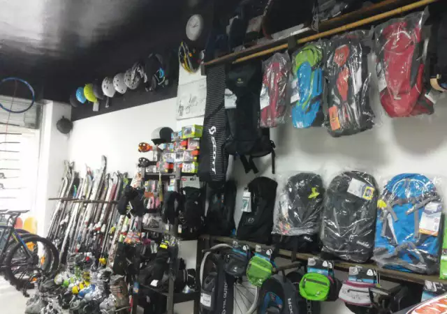 8. Снимка на Магазин и експресен сервиз за ски, сноубордове, велосипеди