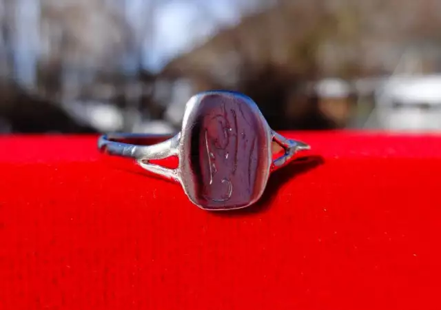 Старинен сребърен арабски пръстен.