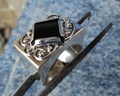 модел 289 Изработен от масивно сребро мъжки пръстен