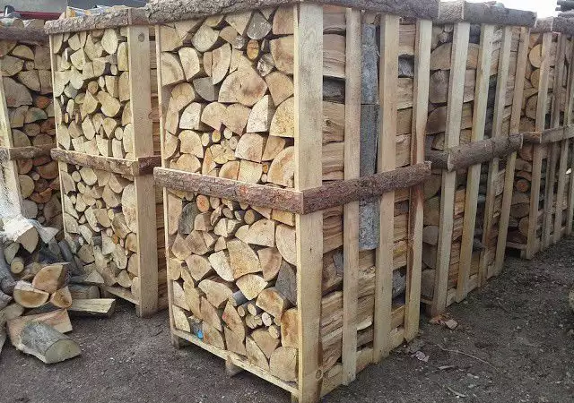 Дърва за Огрев - реален кубик нарязани и нацепени