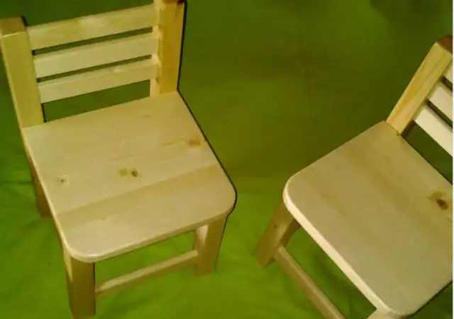 3. Снимка на детски столчета и маси