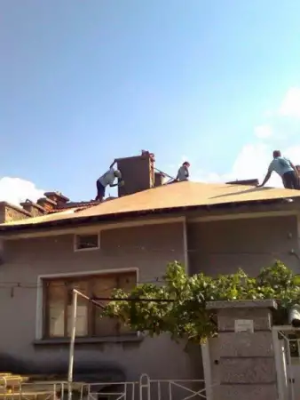1. Снимка на ремонт на покриви карлово