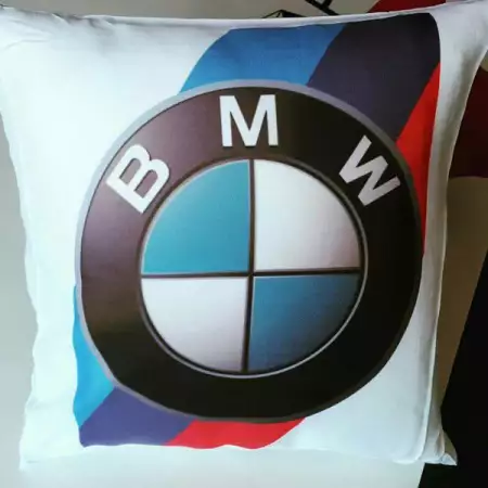1. Снимка на Възглавница BMW Mpower