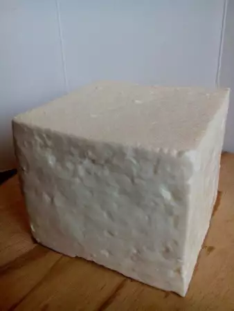 2. Снимка на Продавам сирене