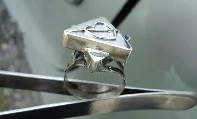 2. Снимка на модел 318 Изработен от масивно сребро дамски пръстен с аплик