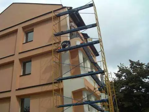 1. Снимка на Боядисване на сгради