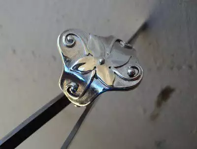 модел 325 Изработен от масивно сребро Дамски пръстен, с инк