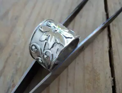 модел 327 Изработен от масивно сребро Дамски пръстен халка
