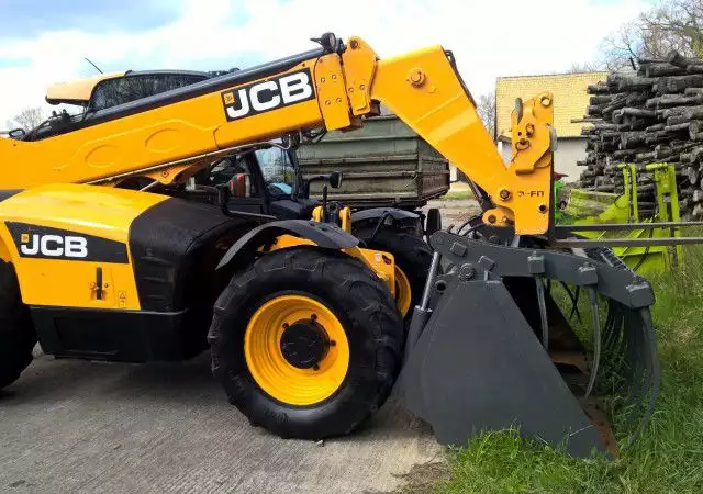 11. Снимка на JCB 535 - 95 Agri Super