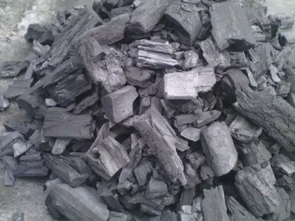 1. Снимка на Дървени въглища от Украйна