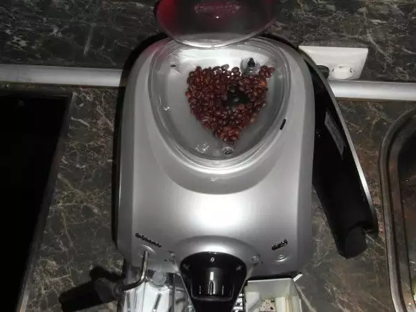 9. Снимка на SAECO XSmall - кафемашина робот пълен автомат с керамич